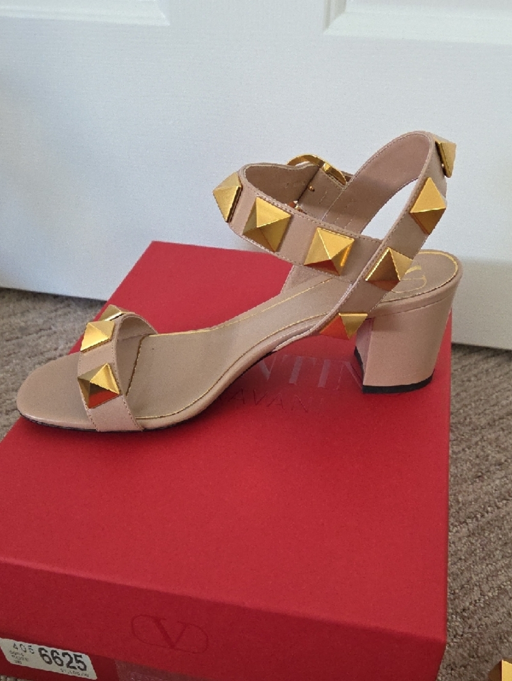 Valentino 60mm Roman Stud Sandal Rose - Picture 2 of 7